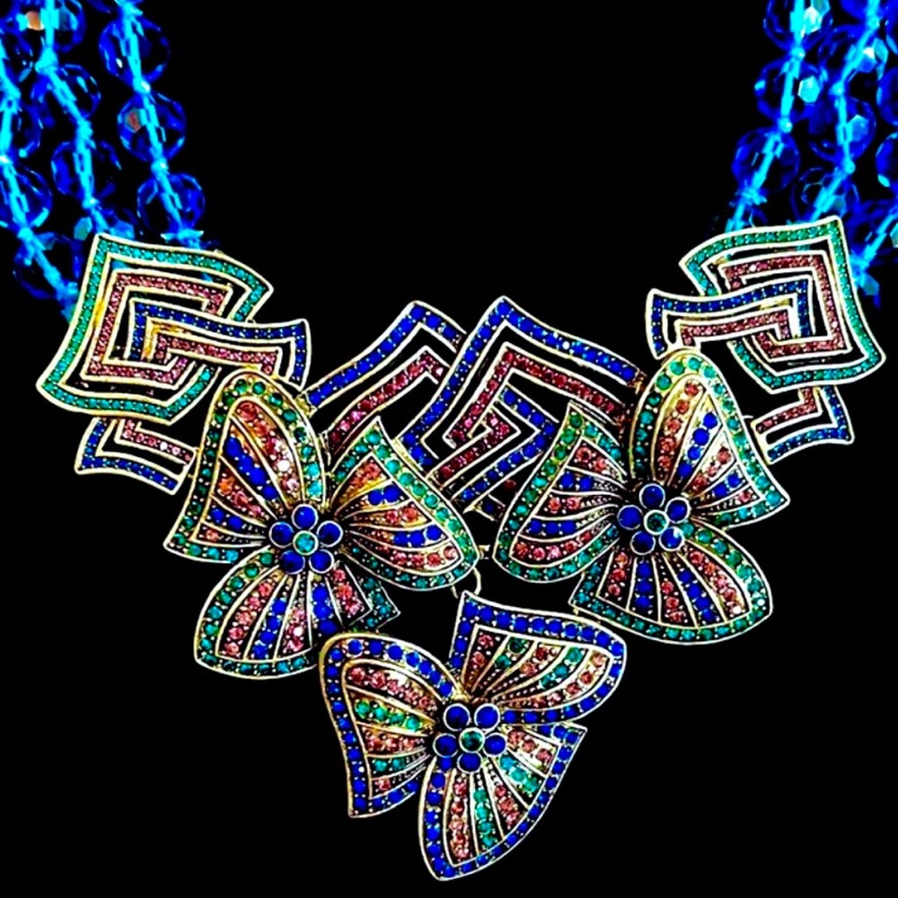 Heidi Daus Bold Blue Multicolor Crystal Floral Statement Necklace - Picture 3 of 6